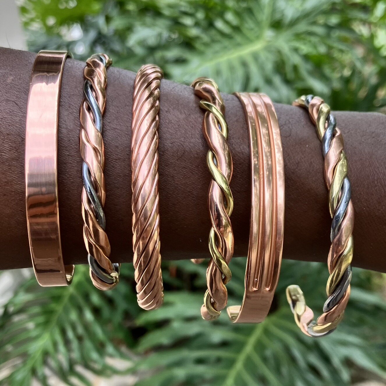 Bracelet catalogue with 6 selectable bracelets